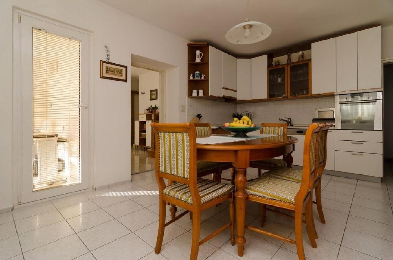 Holiday Home Old Town - Great Location นิน ภายนอก รูปภาพ