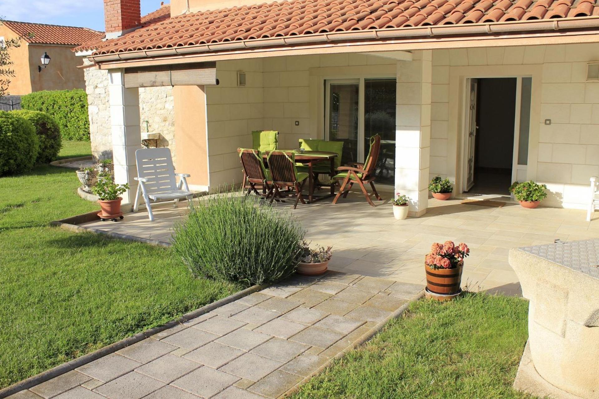 Holiday Home Old Town - Great Location นิน ภายนอก รูปภาพ